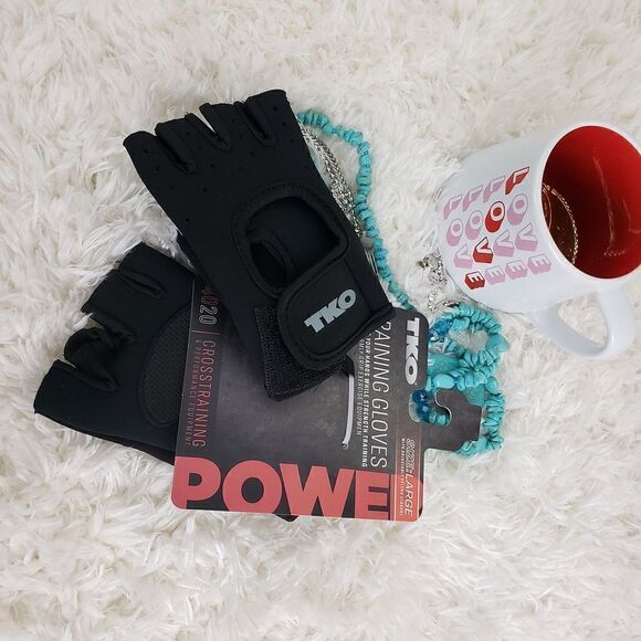 TKO small  Black Training gloves adjustable velcro closure - Picture 1 of 6